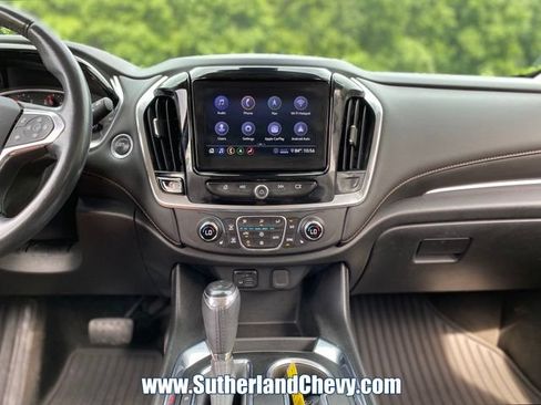 Used 2020 Chevrolet Traverse LT w/ LT Premium Package FWD image 27