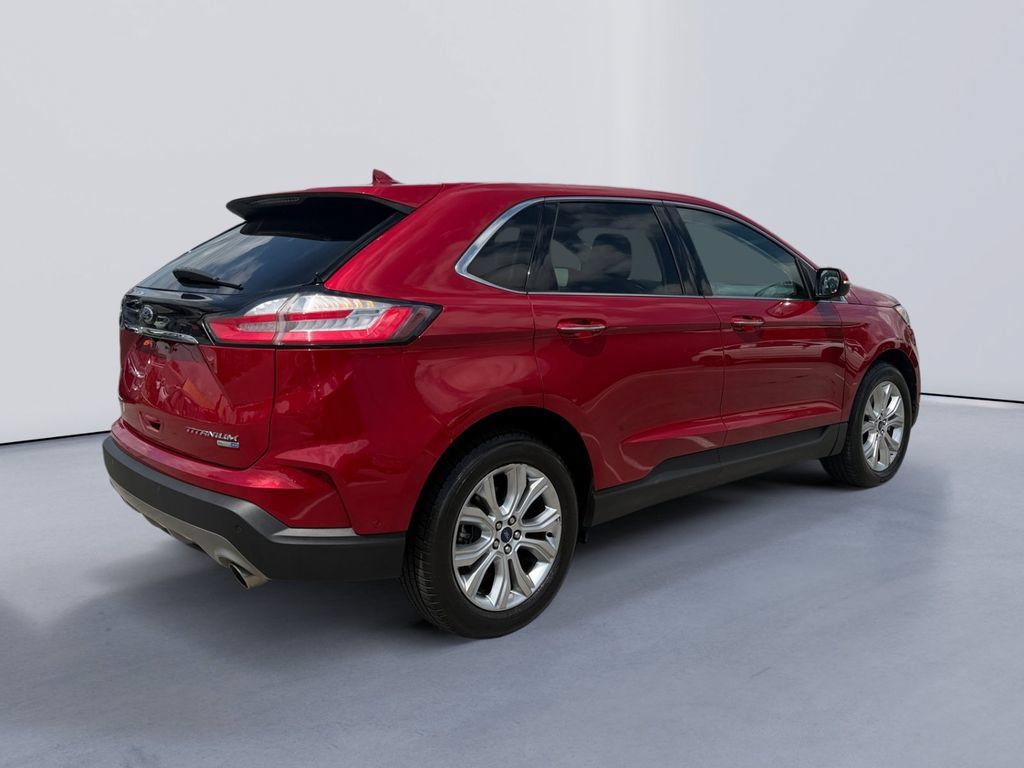 Used 2020 Ford Edge Titanium w/ Equipment Group 301A AWD/4WD image 3