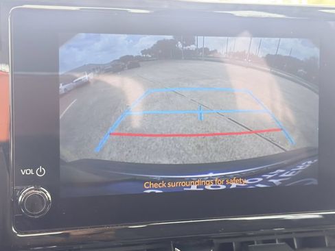Used 2025 Toyota Corolla LE FWD image 16