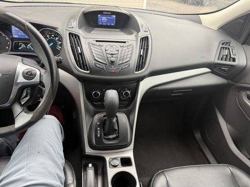 Used 2014 Ford Escape SE image 19