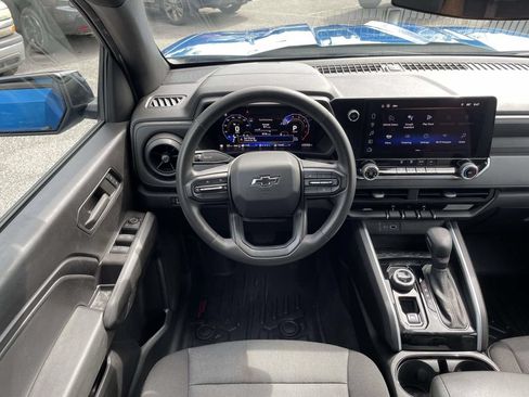 Used 2024 Chevrolet Colorado Trail Boss AWD/4WD image 14