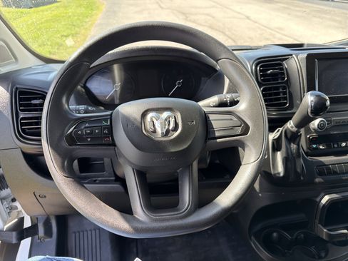 Used 2023 RAM ProMaster 2500 FWD image 13