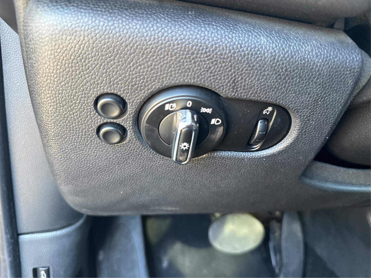 Used 2019 MINI Cooper S FWD image 33