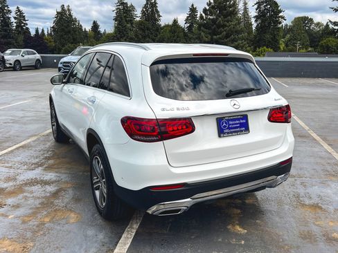 Used 2022 Mercedes-Benz GLC 300 4MATIC image 7