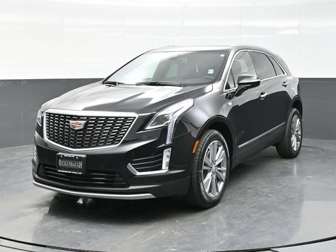 Certified 2024 Cadillac XT5 Premium Luxury AWD/4WD image 2