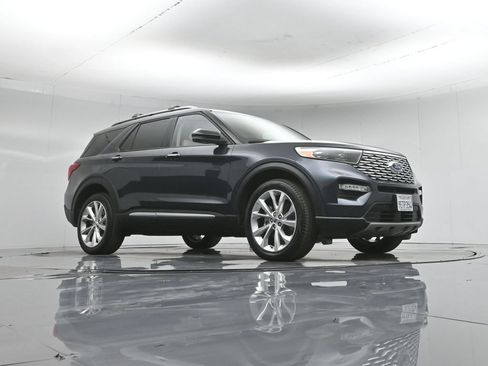 Certified 2023 Ford Explorer Platinum AWD/4WD image 4