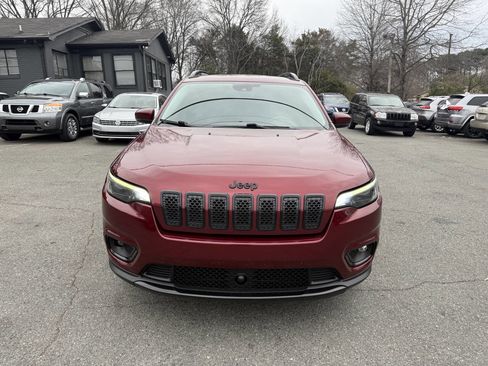 Used 2021 Jeep Cherokee Latitude Plus image 3