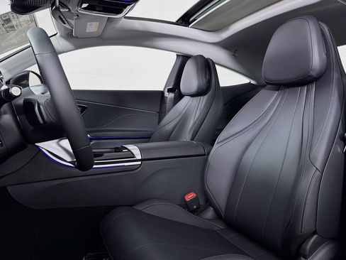 New 2026 Mercedes-Benz CLE 300 4MATIC Coupe image 16