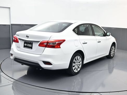 Used 2018 Nissan Sentra S FWD image 3