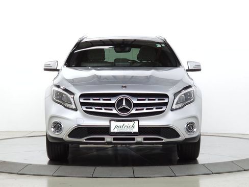 Used 2020 Mercedes-Benz GLA 250 4MATIC image 2