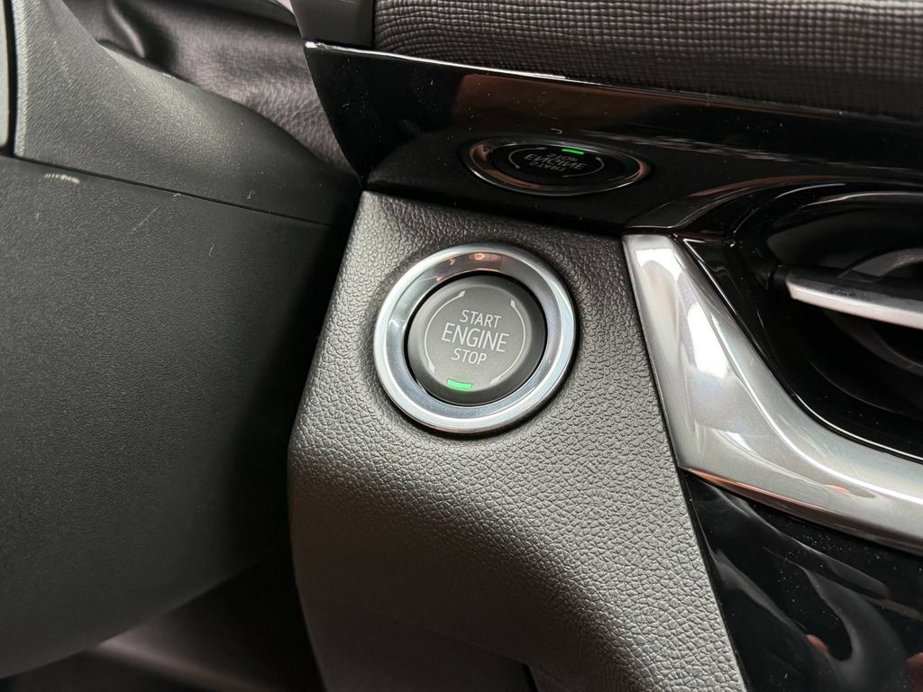 New 2026 Buick Envista Sport Touring FWD image 28