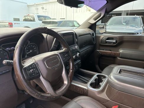 Used 2019 GMC Sierra 1500 Denali w/ Technology Package AWD/4WD image 9