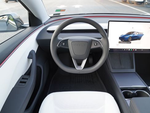 Used 2026 Tesla Model 3 RWD image 12