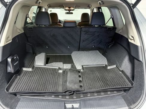 Certified 2025 Nissan Rogue SV image 47