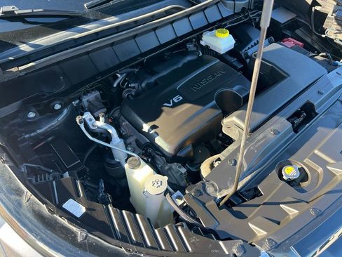 Used 2022 Nissan Pathfinder SL image 46