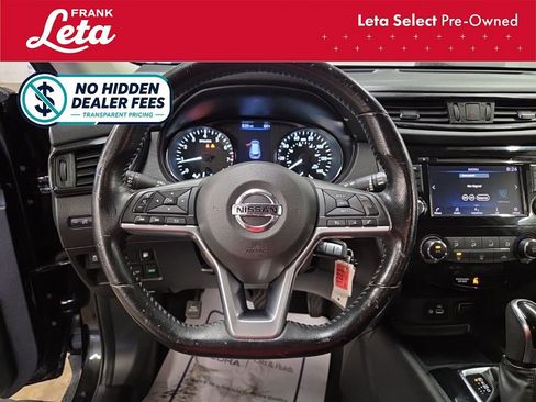 Used 2020 Nissan Rogue S w/ Special Edition Package FWD image 13