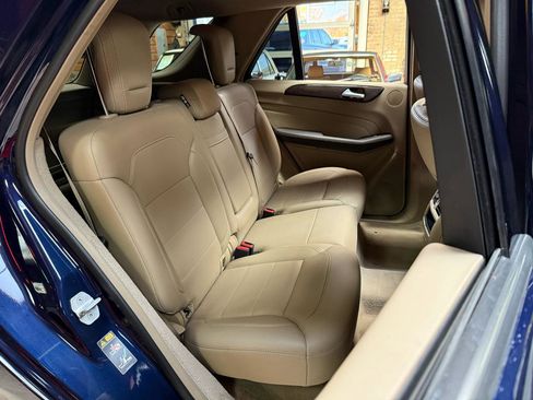 Used 2014 Mercedes-Benz ML 350 4MATIC w/ Premium 1 Package image 27