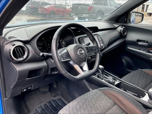Used 2023 Nissan Kicks SR FWD image 14