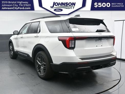 New 2026 Ford Explorer ST-Line w/ ST-Line Street Pack AWD/4WD image 9
