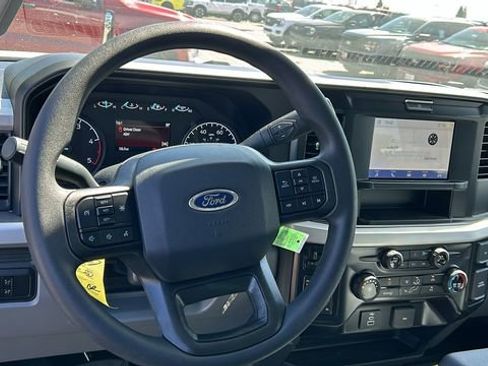 New 2025 Ford F550 4x4 SuperCab Super Duty image 15