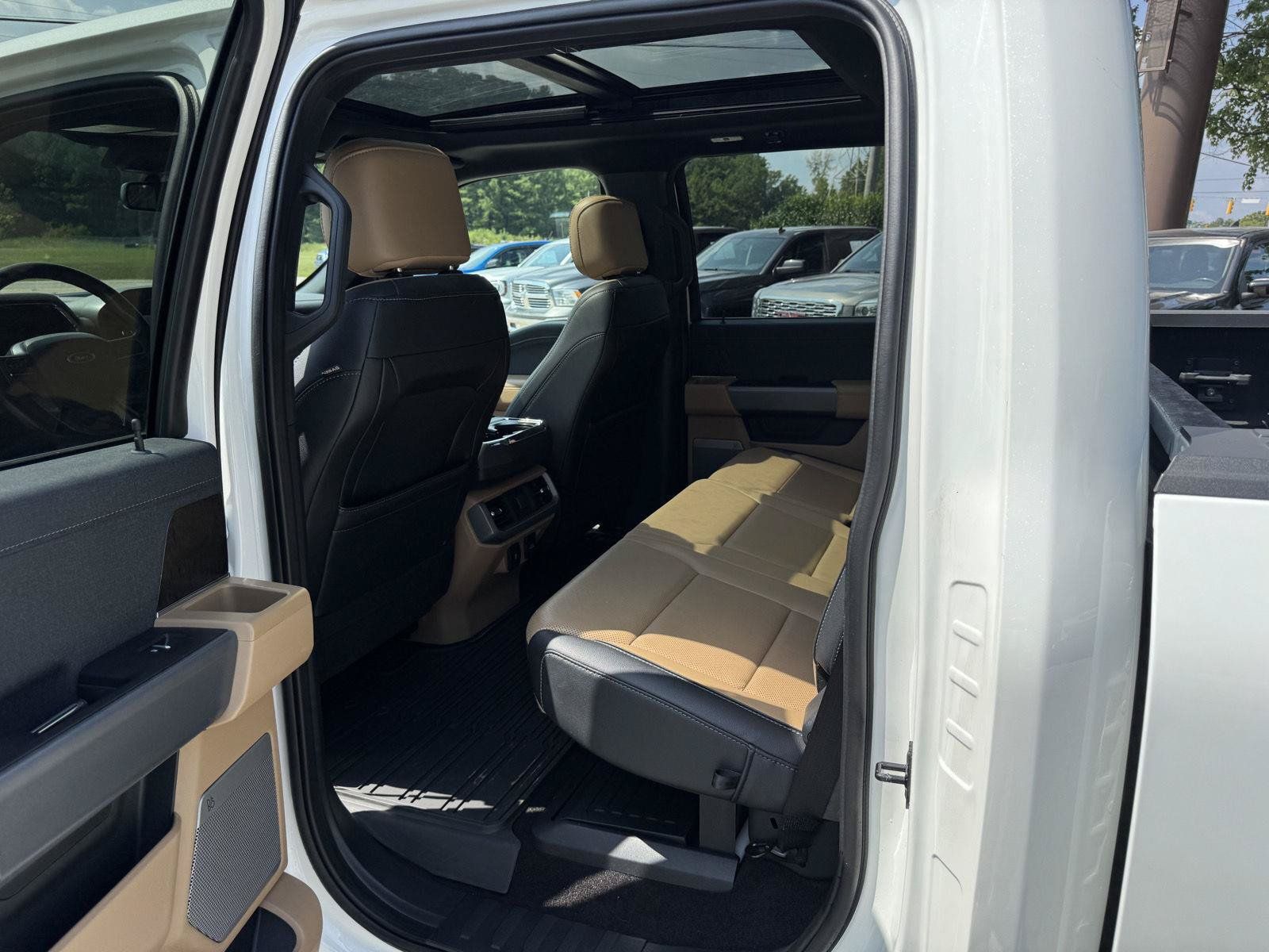 Used 2022 Ford F150 Lariat AWD/4WD image 7