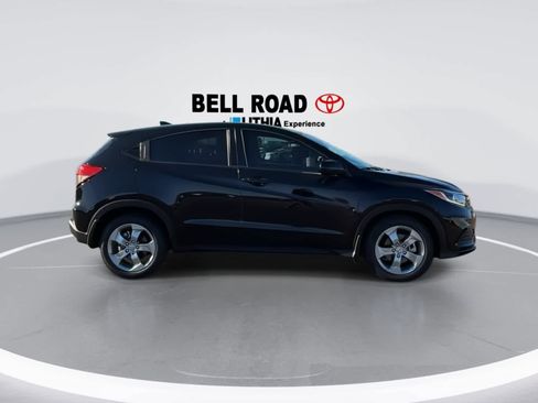 Used 2022 Honda HR-V LX image 9