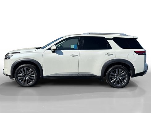 Used 2022 Nissan Pathfinder SL w/ SL Premium Package AWD/4WD image 2