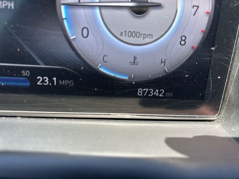 Used 2022 Hyundai Tucson Limited w/ Cargo Package AWD/4WD image 25