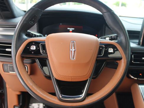 Used 2023 Lincoln Aviator Black Label w/ Dynamic Handling Package image 18