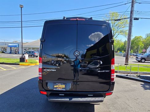 Used 2014 Mercedes-Benz Sprinter 2500 image 27