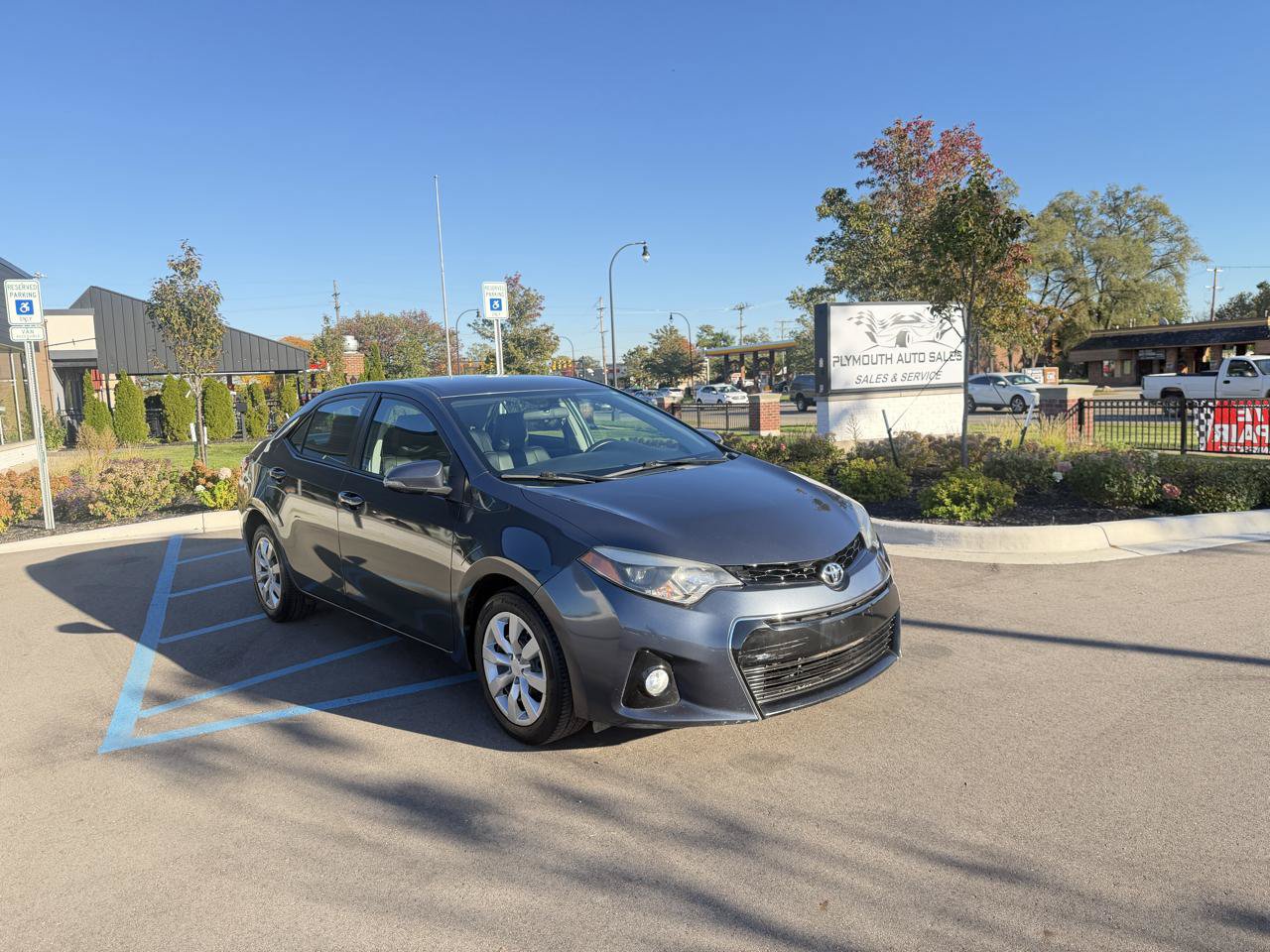 Used 2015 Toyota Corolla S FWD image 3