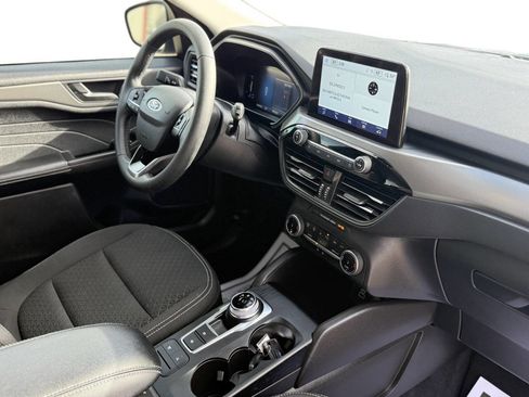 Used 2024 Ford Escape Active image 11