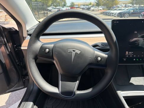 Used 2023 Tesla Model 3 Standard Range RWD image 22