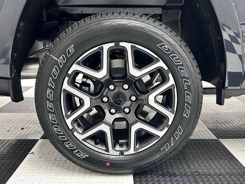 New 2026 RAM 1500 Laramie w/ Sport Appearance Package AWD/4WD image 8