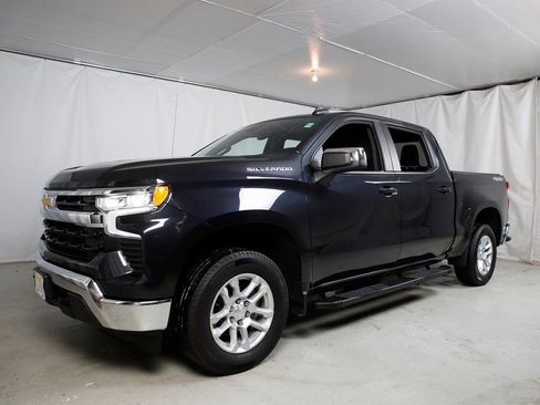 Used 2023 Chevrolet Silverado 1500 LT image 23