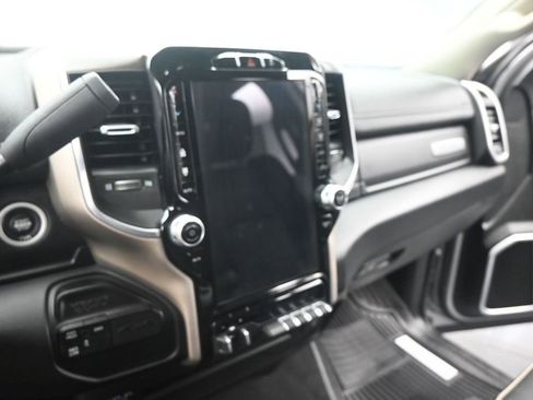 Used 2024 RAM 2500 Laramie AWD/4WD image 15