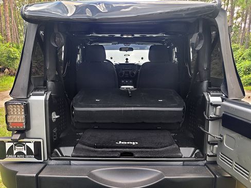 Used 2013 Jeep Wrangler Sport AWD/4WD image 20