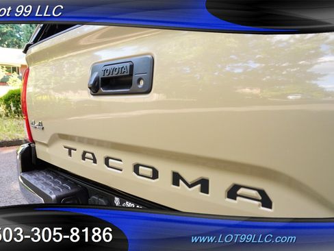 Used 2017 Toyota Tacoma SR5 w/ Tow Package AWD/4WD image 37