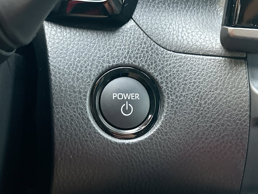 Certified 2025 Toyota Camry SE FWD image 19