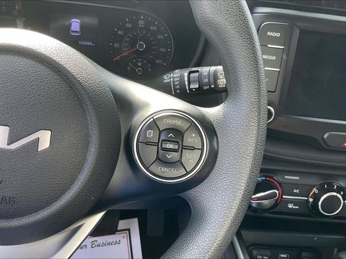 Used 2022 Kia Soul LX FWD image 18