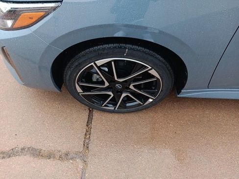 New 2025 Nissan Sentra SR image 32