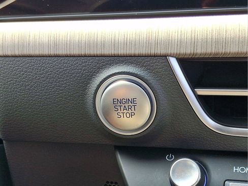 Used 2025 Hyundai Sonata Limited FWD image 23