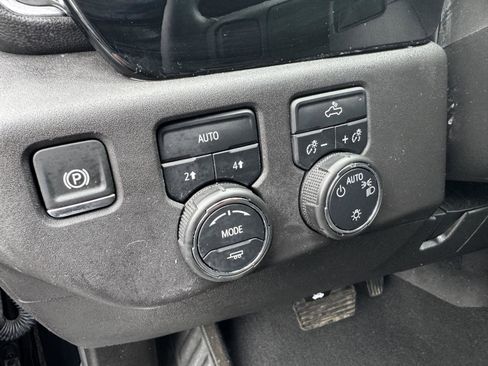 Certified 2024 Chevrolet Silverado 1500 LT AWD/4WD image 15