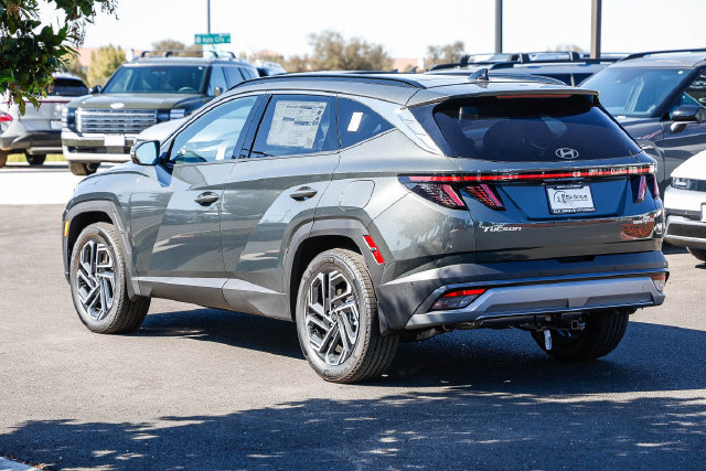 New 2026 Hyundai Tucson Limited AWD/4WD image 2