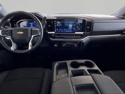 Used 2023 Chevrolet Silverado 1500 LT AWD/4WD image 7