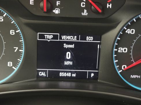 Used 2018 Chevrolet Equinox LS image 34