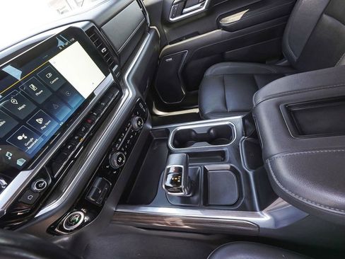 Used 2022 Chevrolet Silverado 1500 LT Trail Boss w/ Convenience Package II AWD/4WD image 20