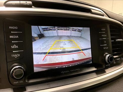 Used 2019 Kia Sorento EX image 28