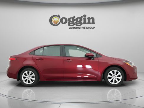 Certified 2026 Toyota Corolla LE FWD image 27