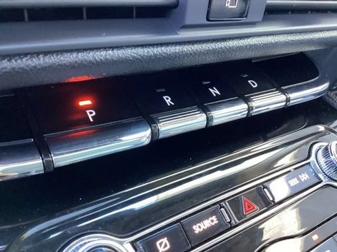 Used 2021 Lincoln Corsair AWD w/ Premium Package image 34